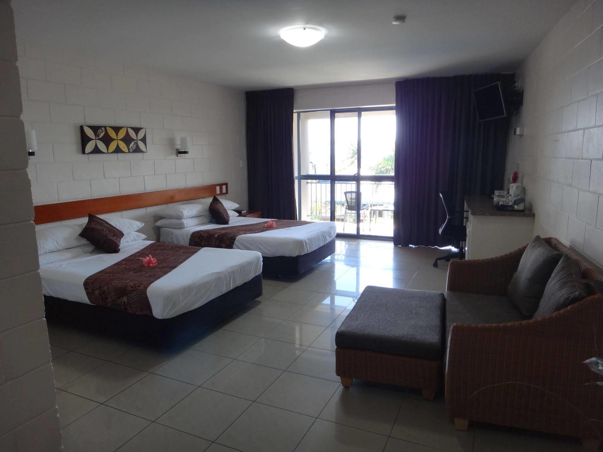 Amanaki Hotel Апиа Экстерьер фото