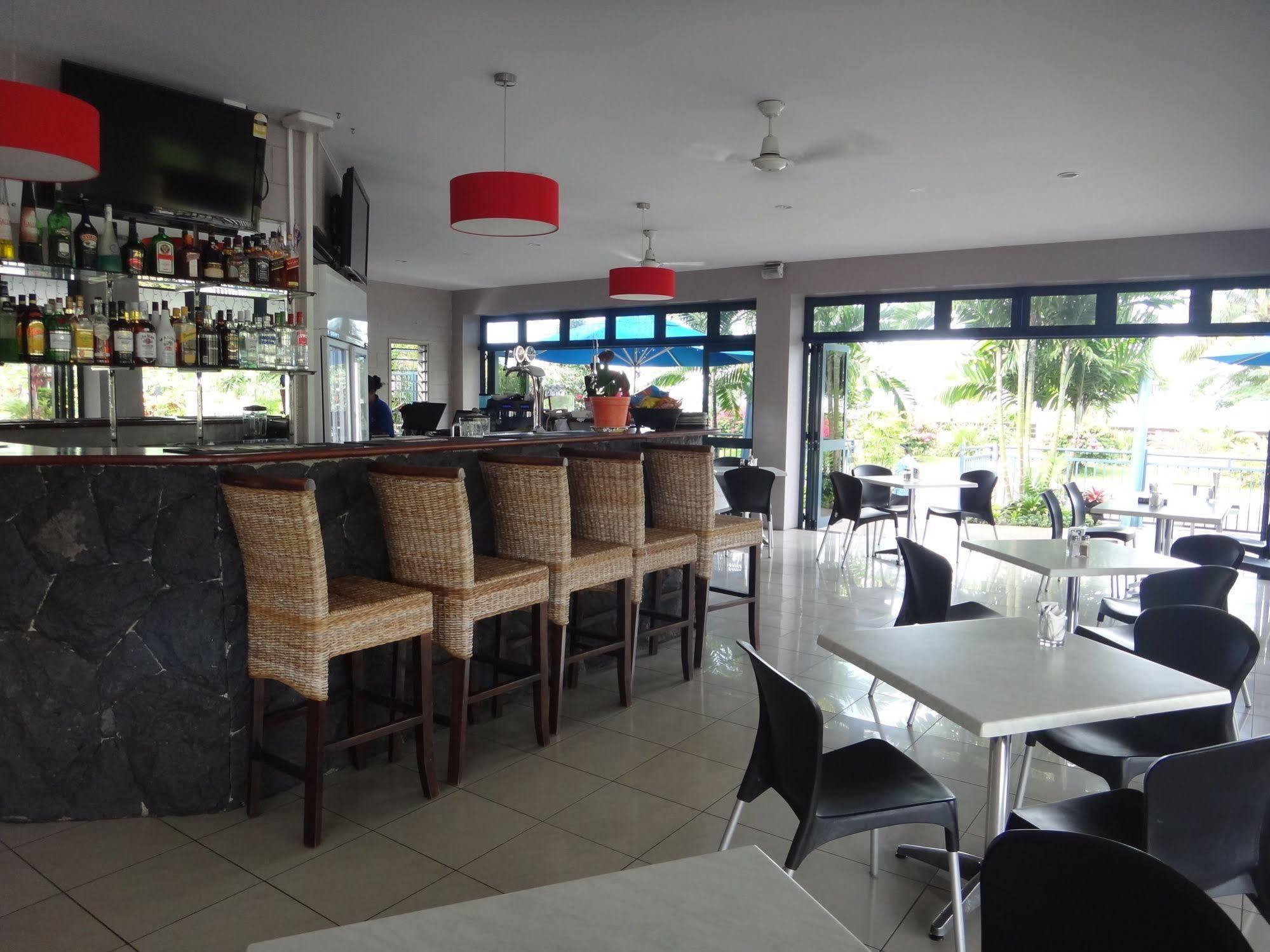 Amanaki Hotel Апиа Экстерьер фото